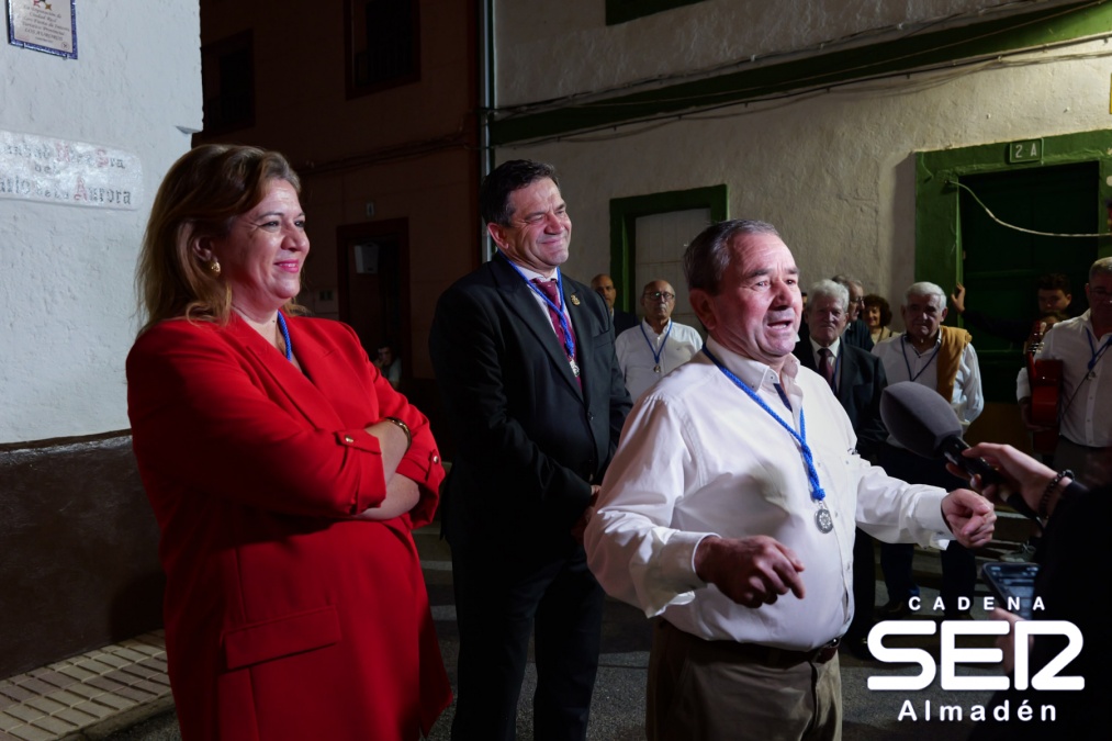 Valverde asiste en Agudo a la tradición de los Auroros con 450 años de historia
