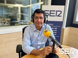 Caballero: 'Hemos solicitado a AISA que se siente con los taxistas para incorporarlos' al TSD