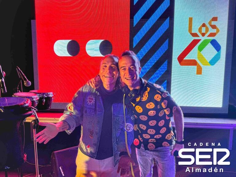 Chillón disfruta de una gran noche de música con LOS40 Sessions y los DJs Óscar Martínez y Jesús Taltavull